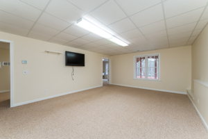 1643 Morning Crest Ln, Lilburn, GA 30047, USA Photo 34