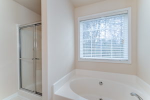 1643 Morning Crest Ln, Lilburn, GA 30047, USA Photo 32