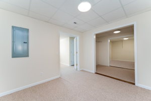 1643 Morning Crest Ln, Lilburn, GA 30047, USA Photo 36