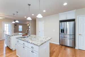 1643 Morning Crest Ln, Lilburn, GA 30047, USA Photo 14