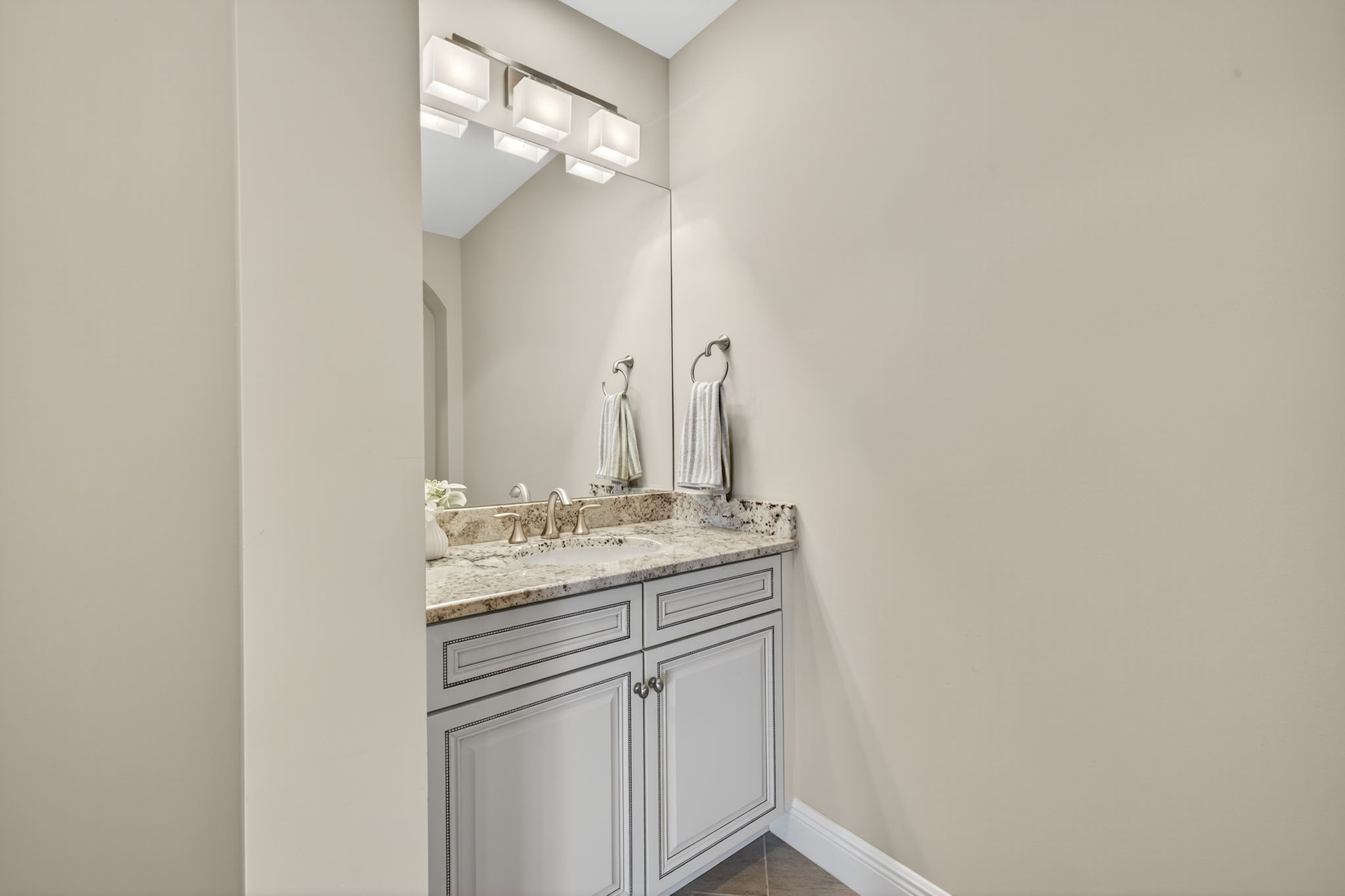 Guest Bathroom 3 - 1 of 2