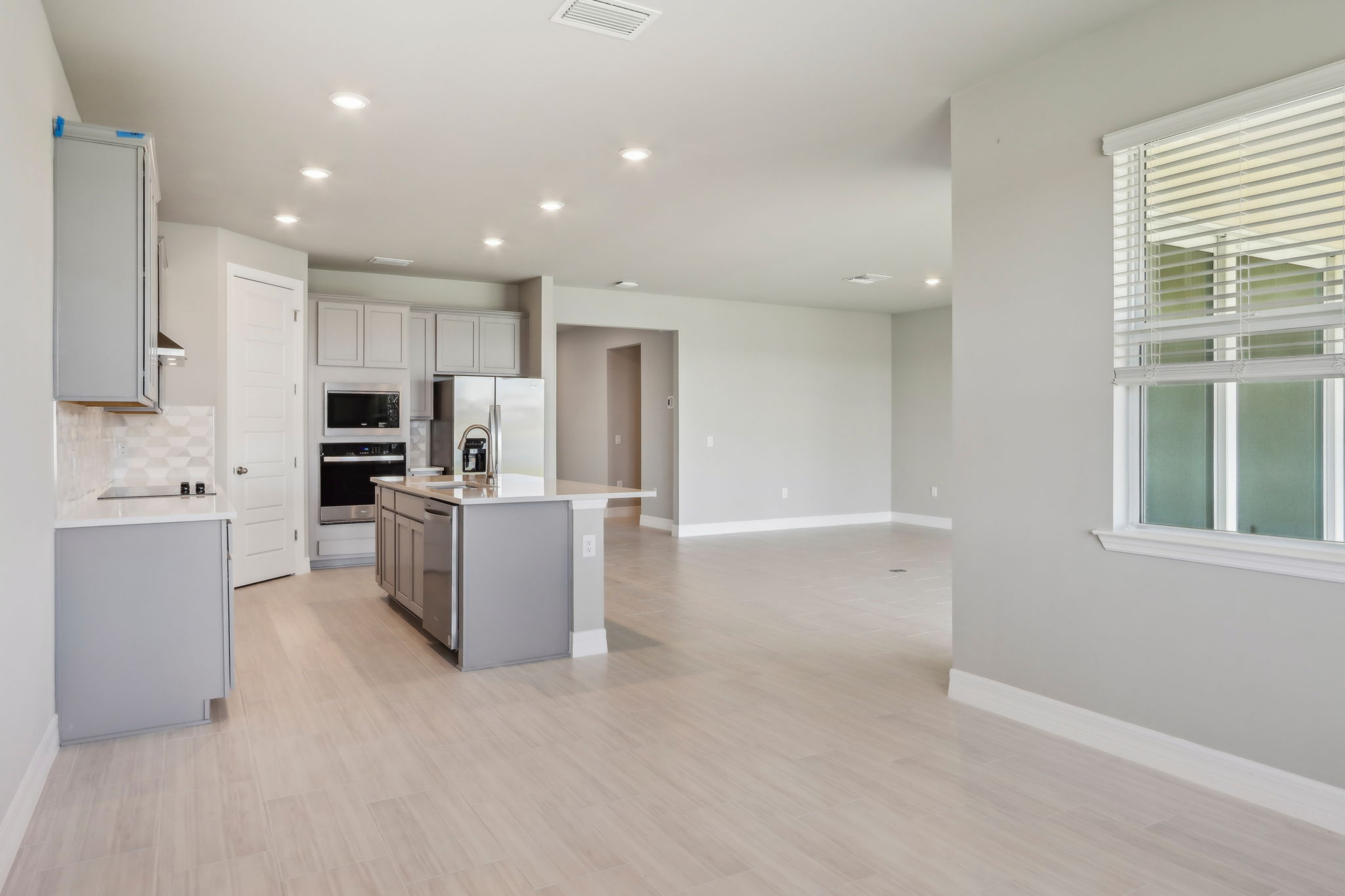 South Florida-Crescent Lakes-16433 Seven Lakes Ave, Punta Gorda, FL 33982-006