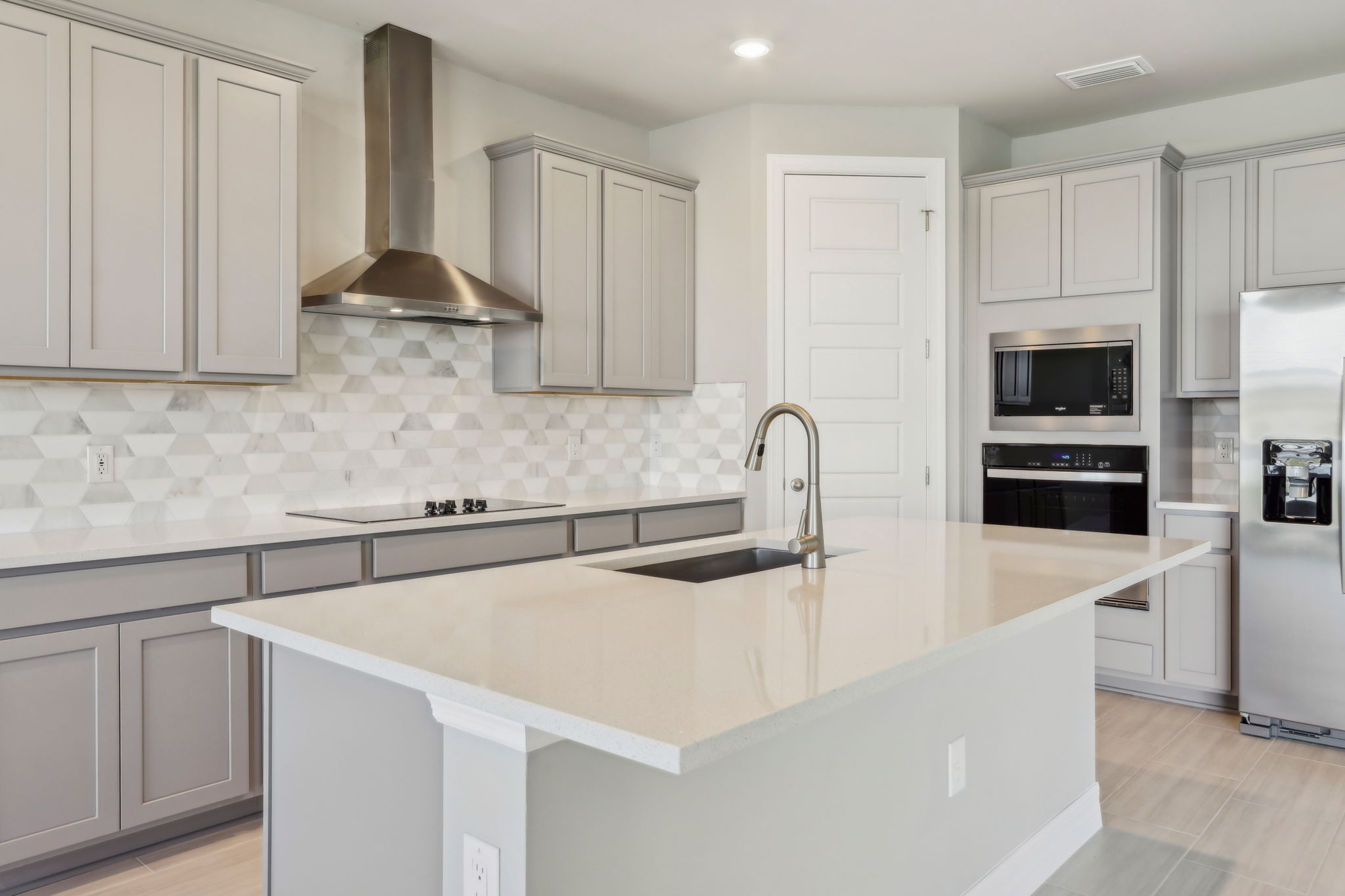 South Florida-Crescent Lakes-16433 Seven Lakes Ave, Punta Gorda, FL 33982-007