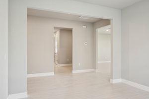South Florida-Crescent Lakes-16433 Seven Lakes Ave, Punta Gorda, FL 33982-014