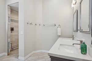 16438 E Monaco Dr - 026.jpg
