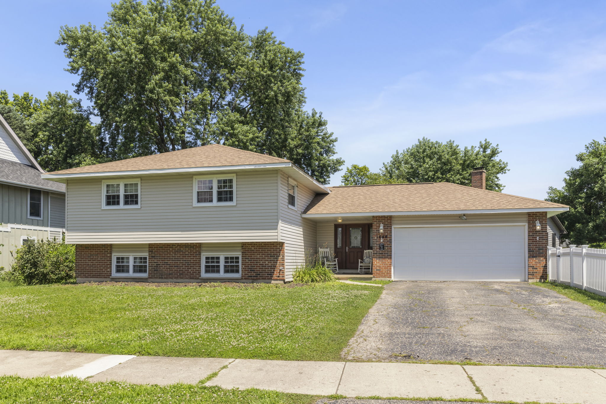 1644 Verdin Ln, Naperville, IL
