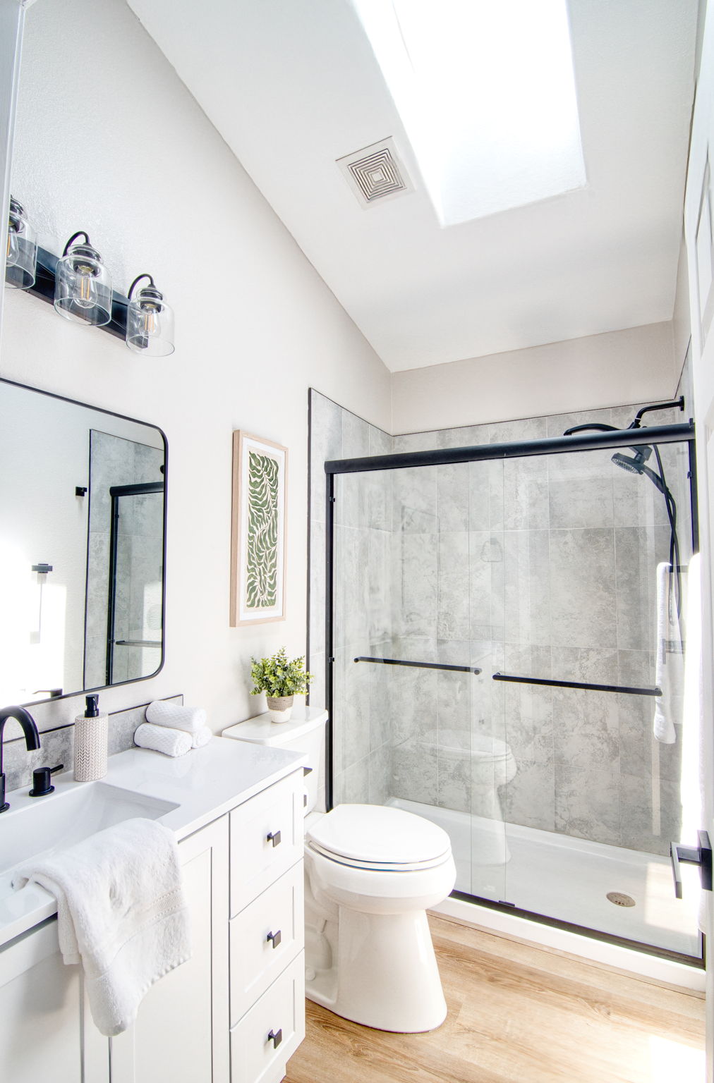 Main Bathroom
