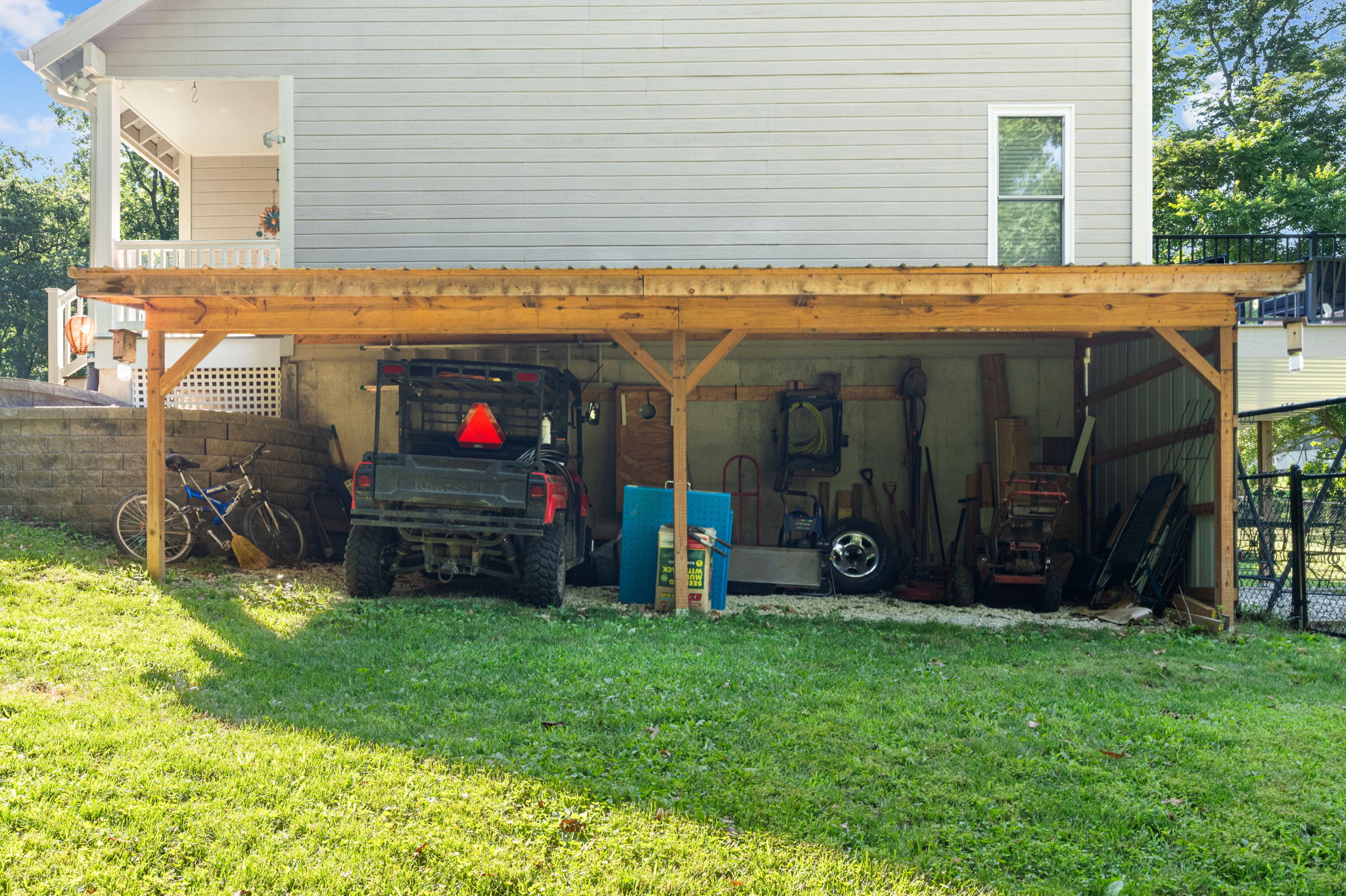 Photo 12