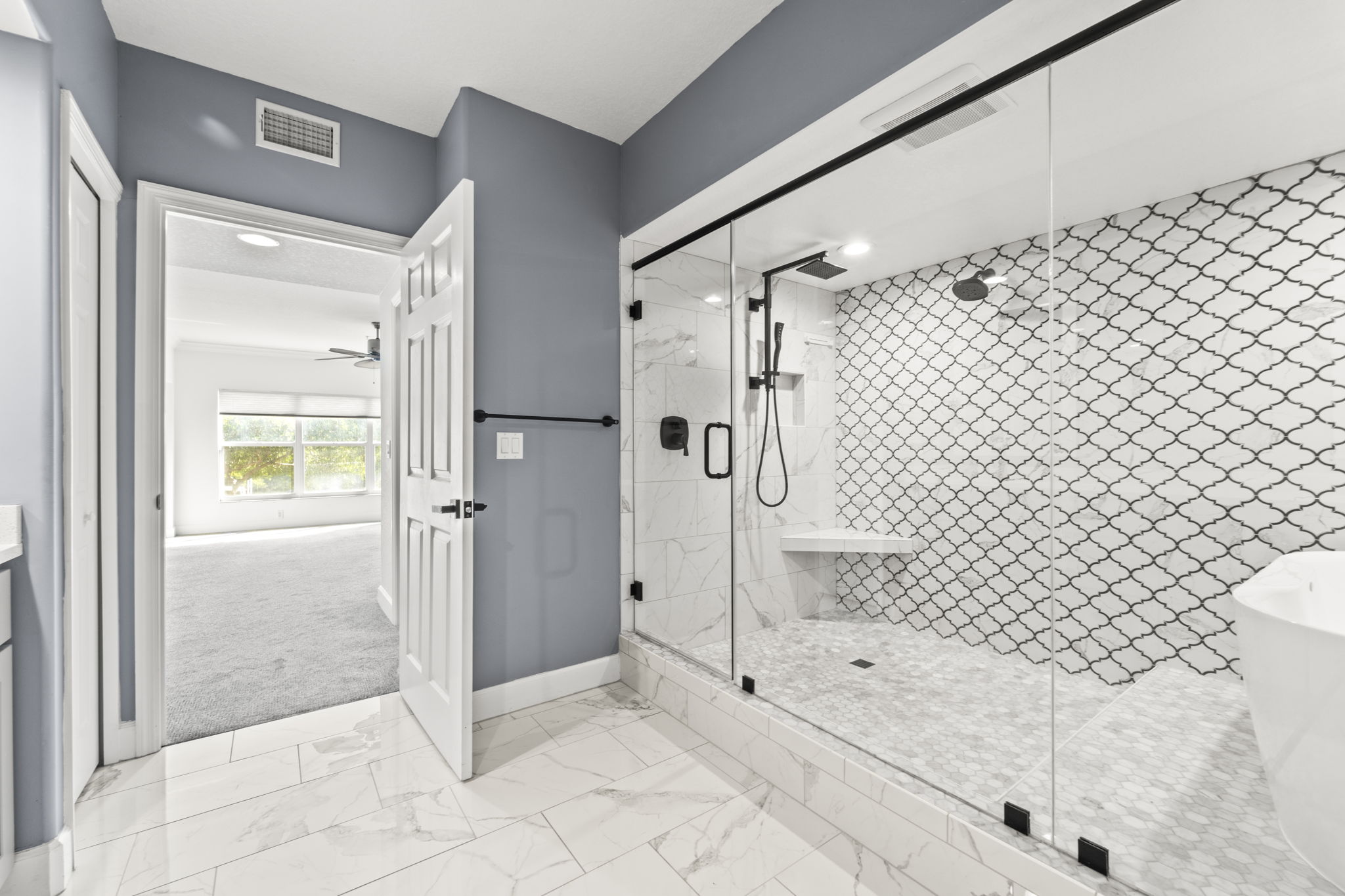 BATH3 1645 Pinellas Bayway S Apt B2 276