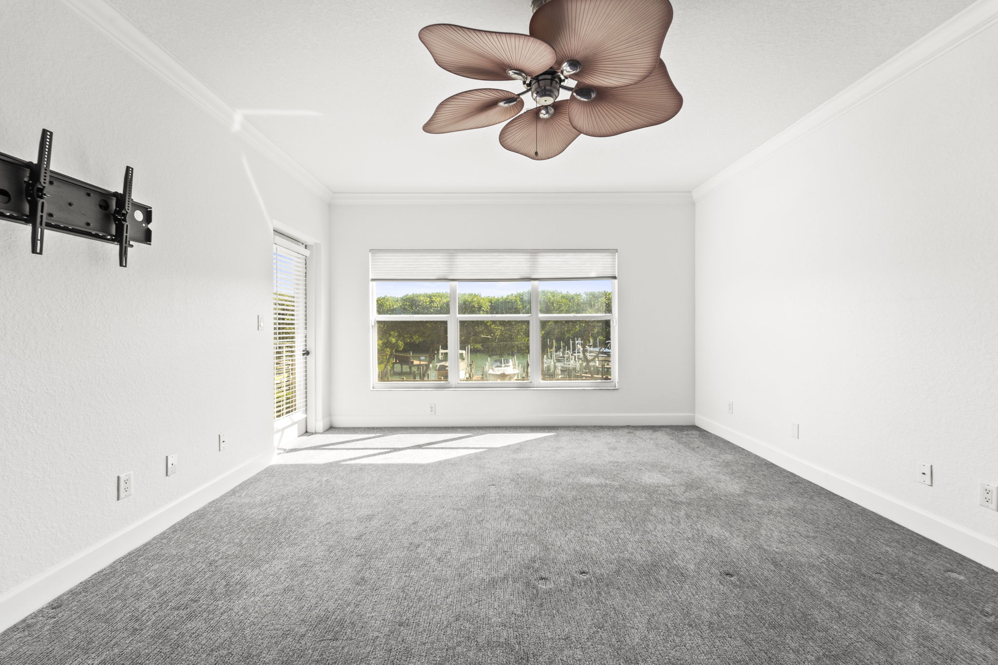 BED3 1645 Pinellas Bayway S Apt B2 246