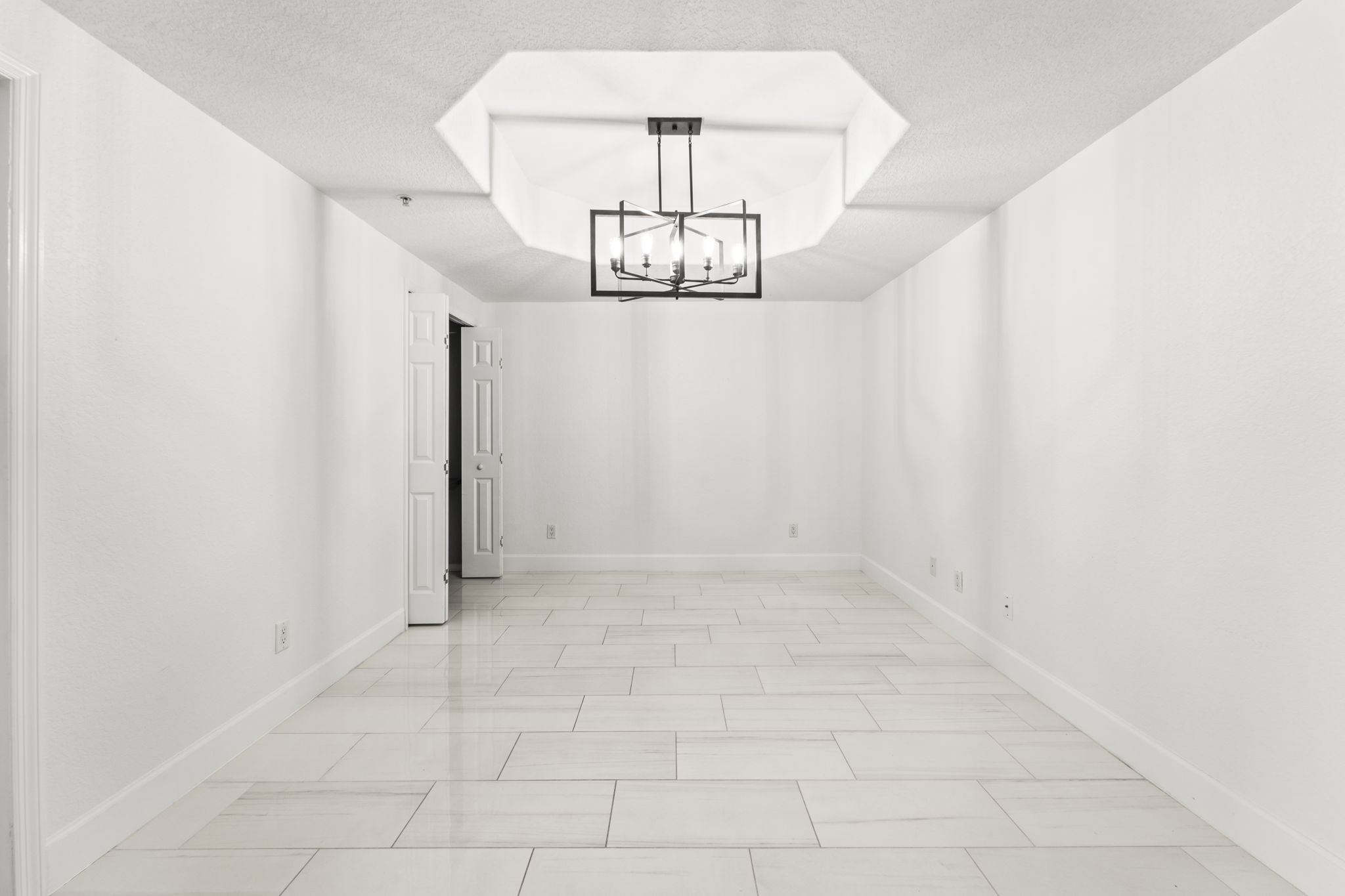 DR 1645 Pinellas Bayway S Apt B2 348