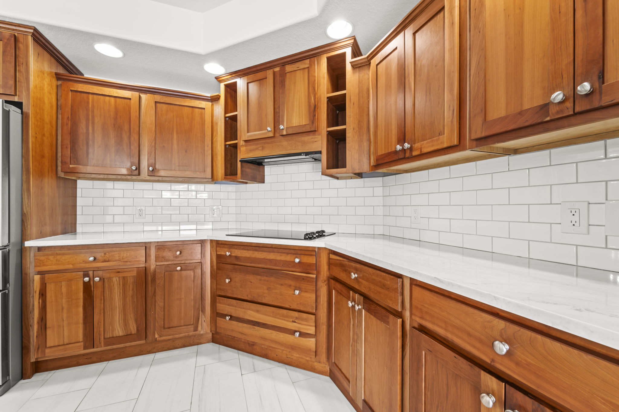 KIT 1645 Pinellas Bayway S Apt B2 333