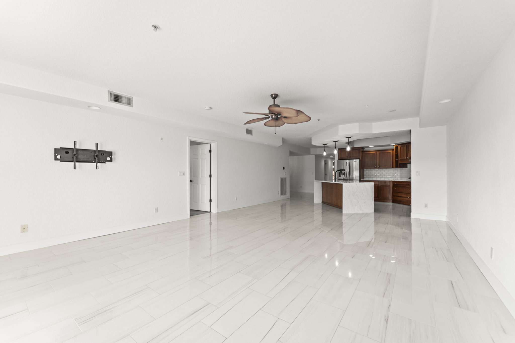 LR 1645 Pinellas Bayway S Apt B2 309