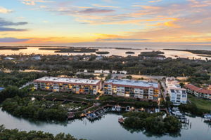 TWI DRONE 1645 Pinellas Bayway S Apt B2 054