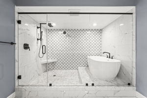 BATH3 1645 Pinellas Bayway S Apt B2 270