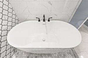 BATH3 1645 Pinellas Bayway S Apt B2 279