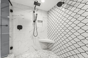 BATH3 1645 Pinellas Bayway S Apt B2 285