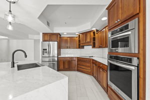 KIT 1645 Pinellas Bayway S Apt B2 321