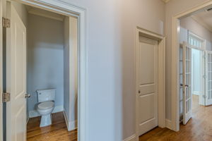  Photo 32