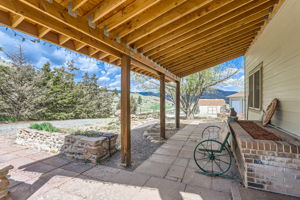 16450 Dakota Ridge Road - Print Quality - 001 - 04 Front Patio