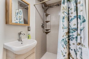 16450 Dakota Ridge Road - Print Quality - 014 - 17 Lower Level Bathroom