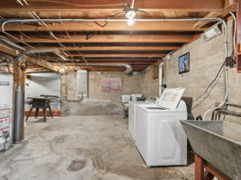  Photo 49