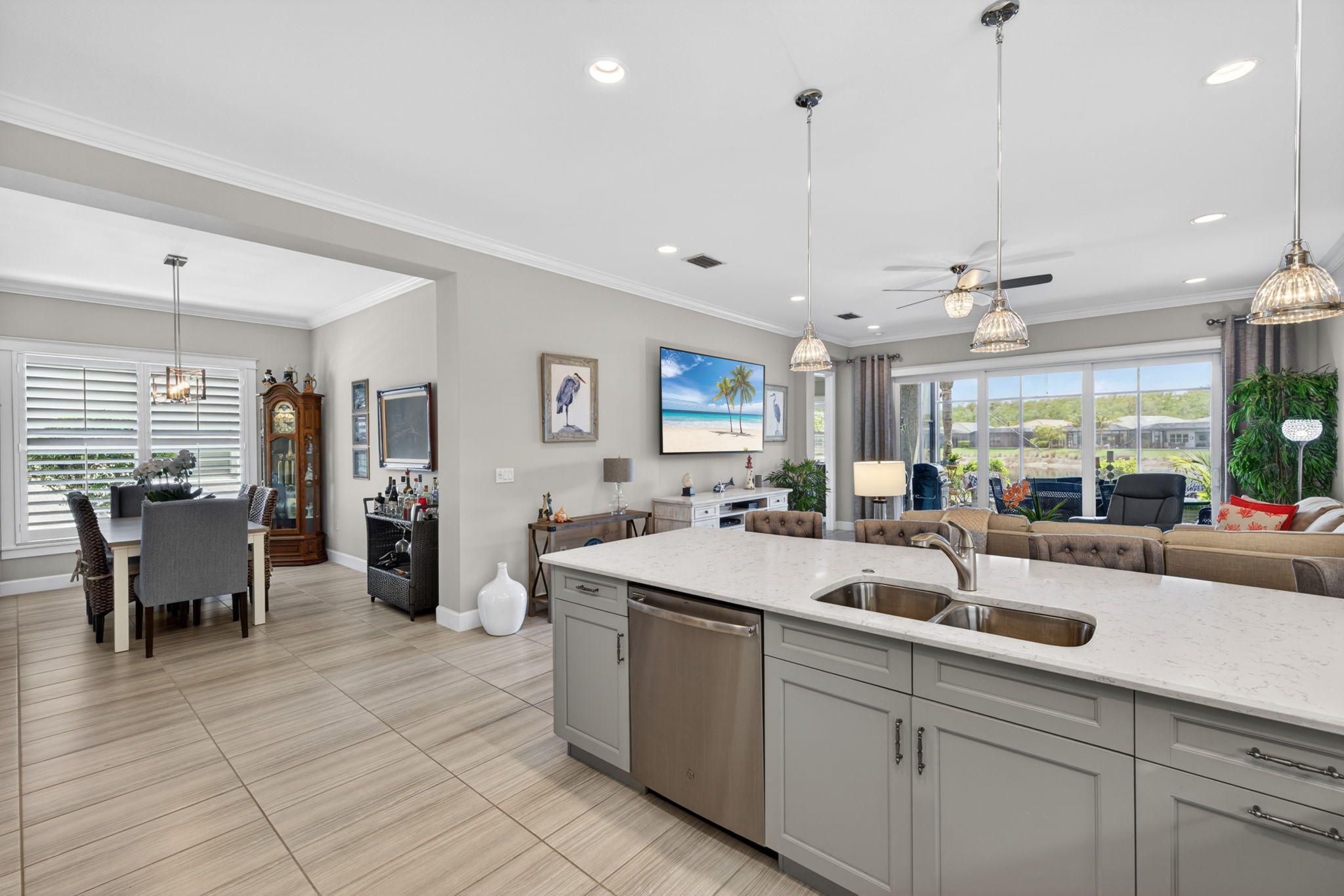 See the crown molding? It's present throughout the home!