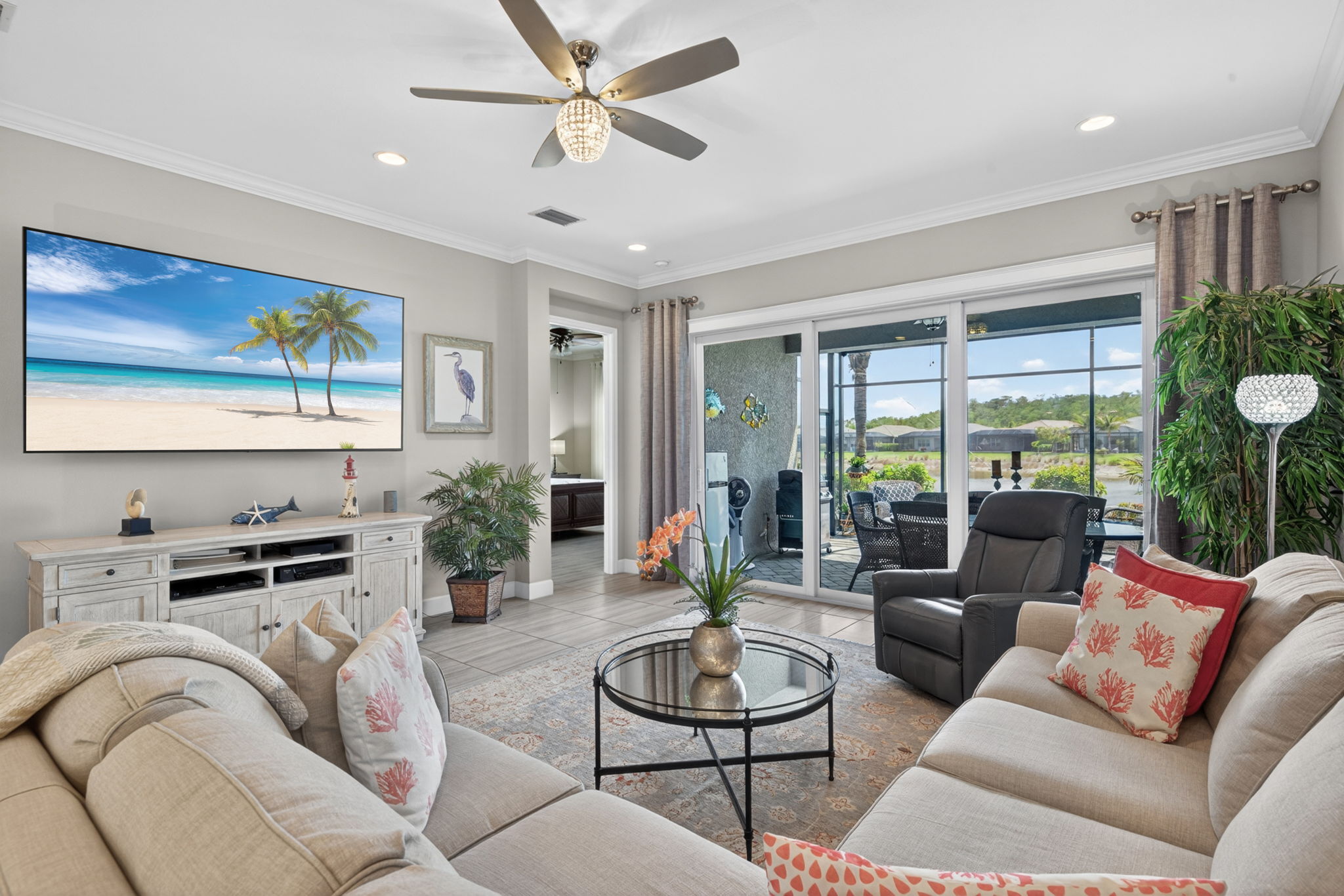 Spacious great room comfortably seats 7!