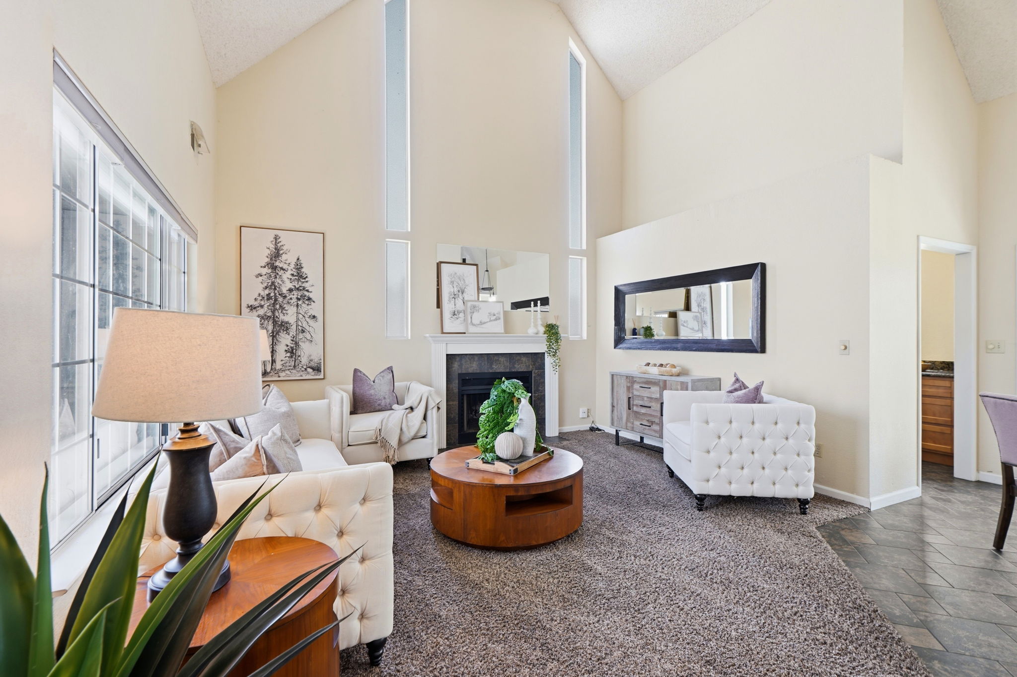 005_F8_1646 Somerset Pl