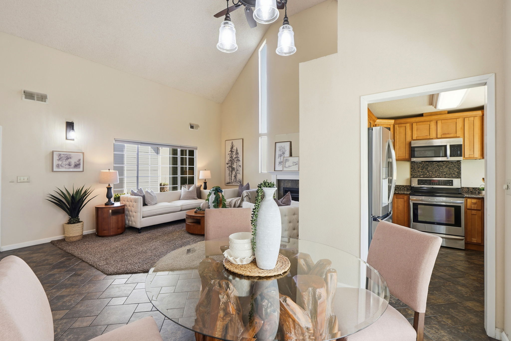 016_F8_1646 Somerset Pl