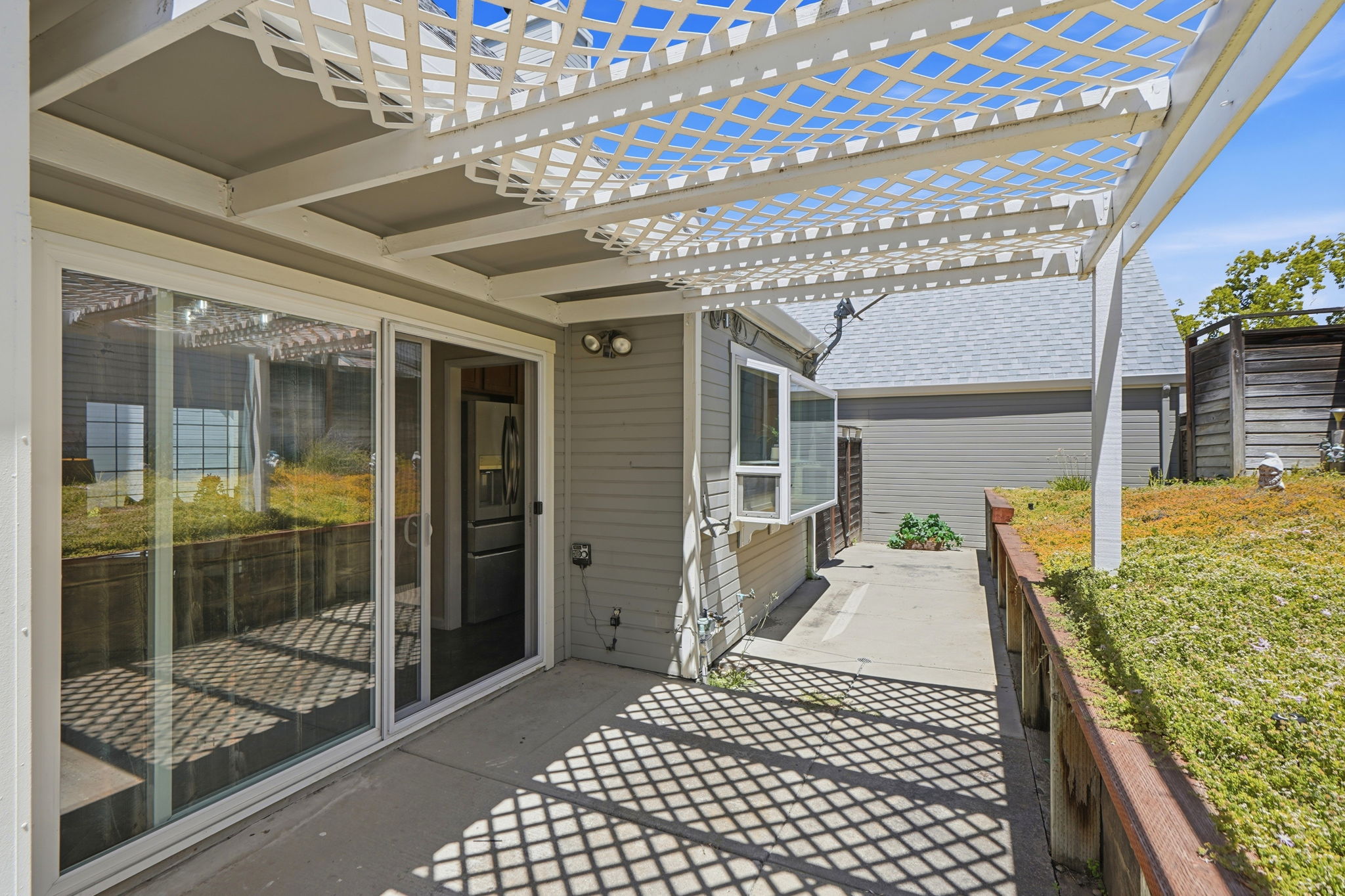 032_F8_1646 Somerset Pl