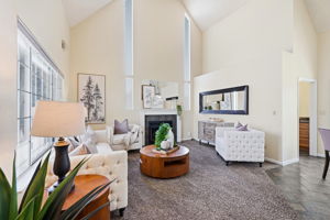005_F8_1646 Somerset Pl