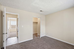 021_F8_1646 Somerset Pl