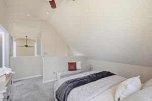 025_F8_1646 Somerset Pl