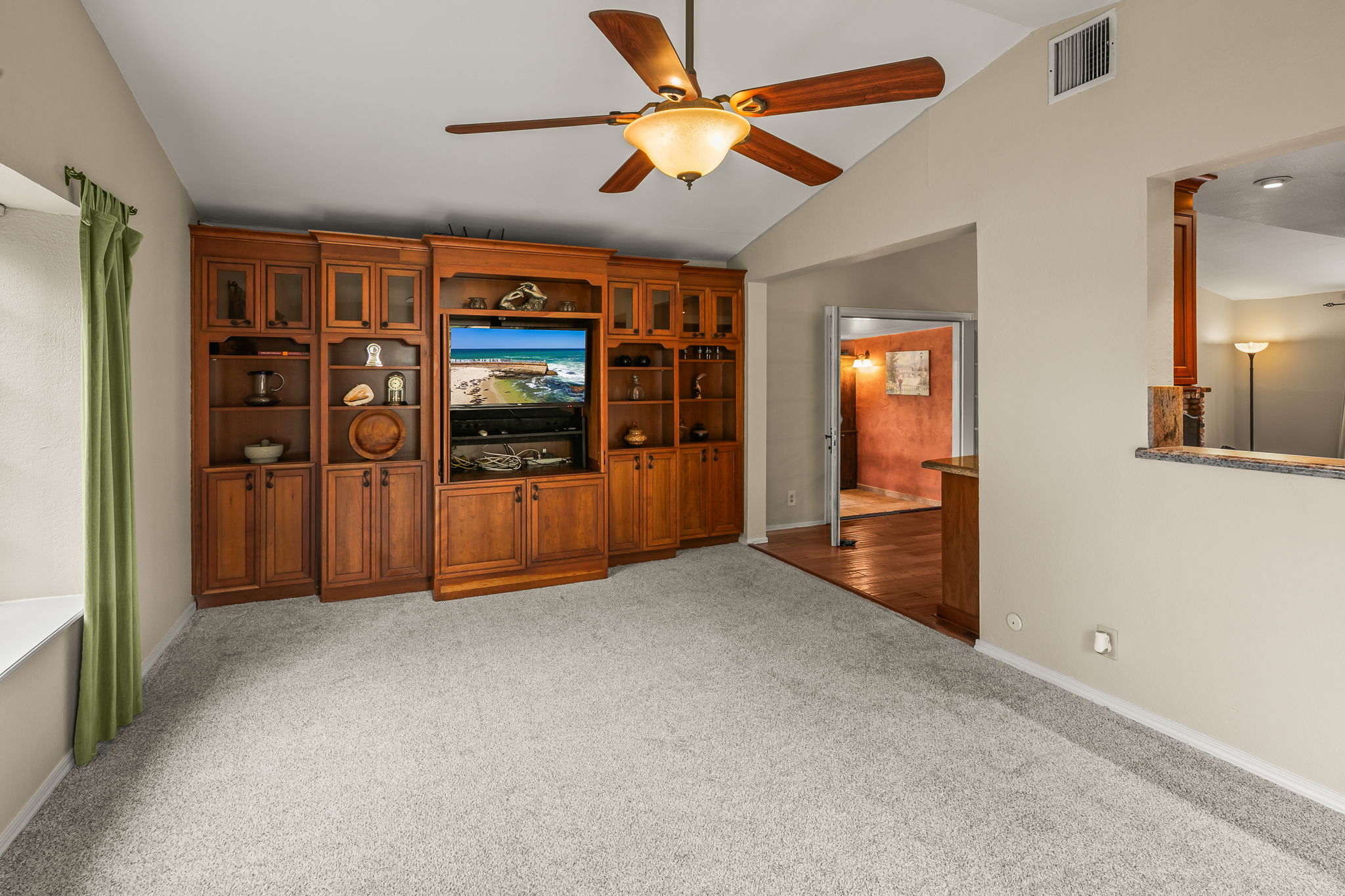 1646 E Tierra Libertia Rd-105