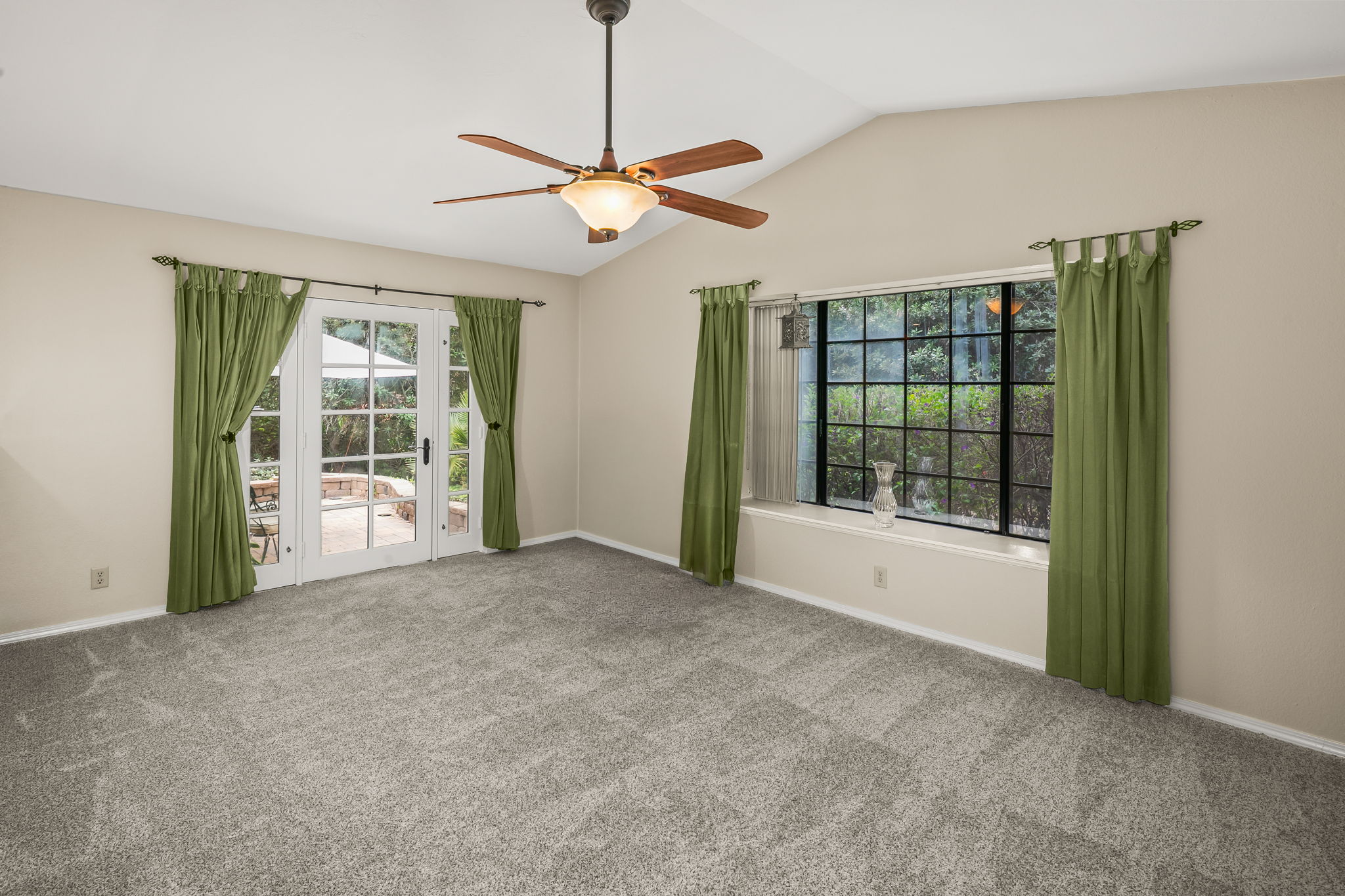 1646 E Tierra Libertia Rd-103