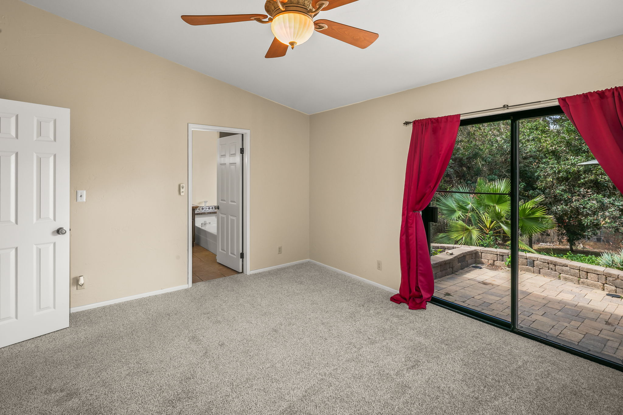 1646 E Tierra Libertia Rd-86