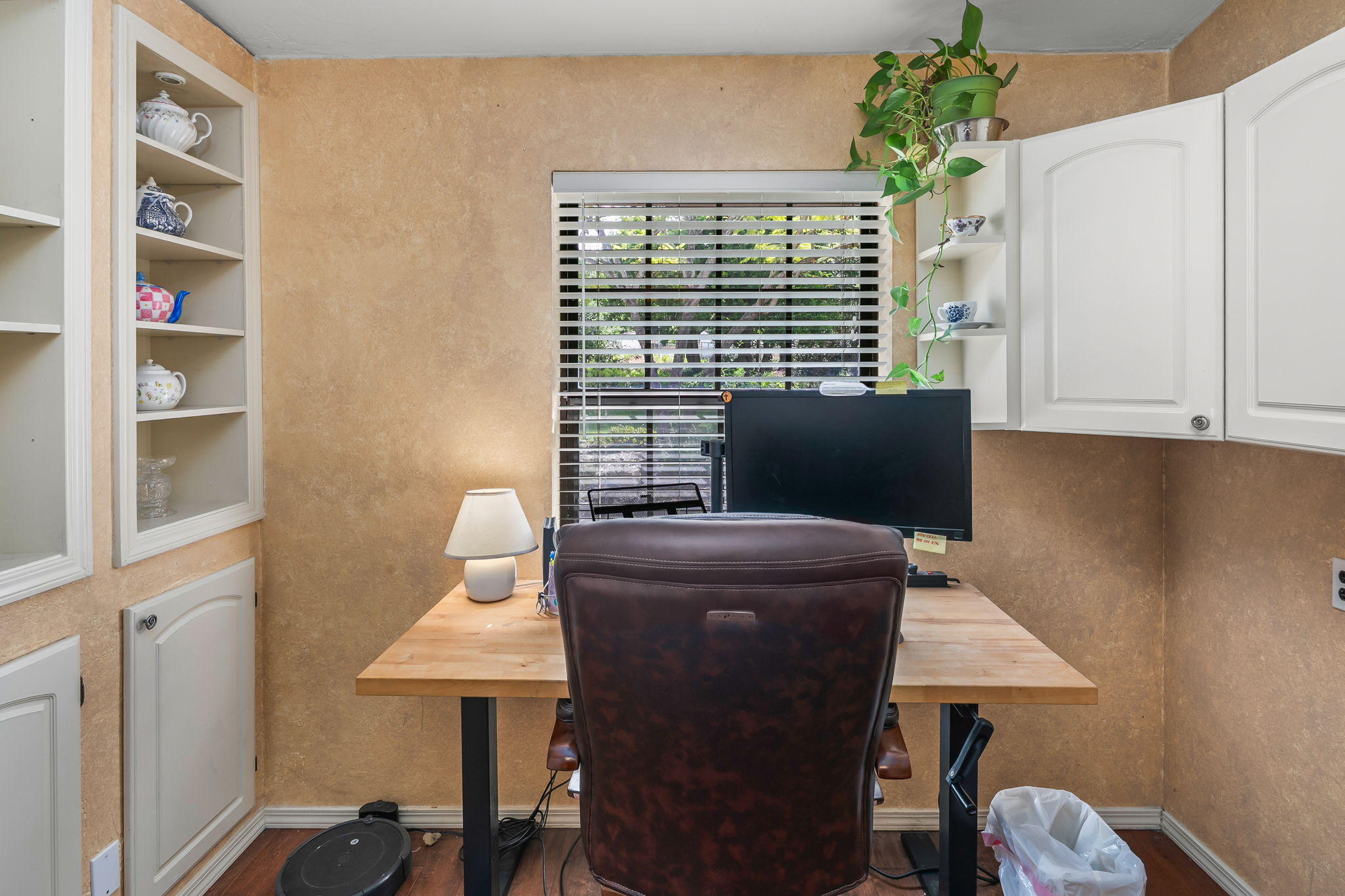 1646 E Tierra Libertia Rd-78