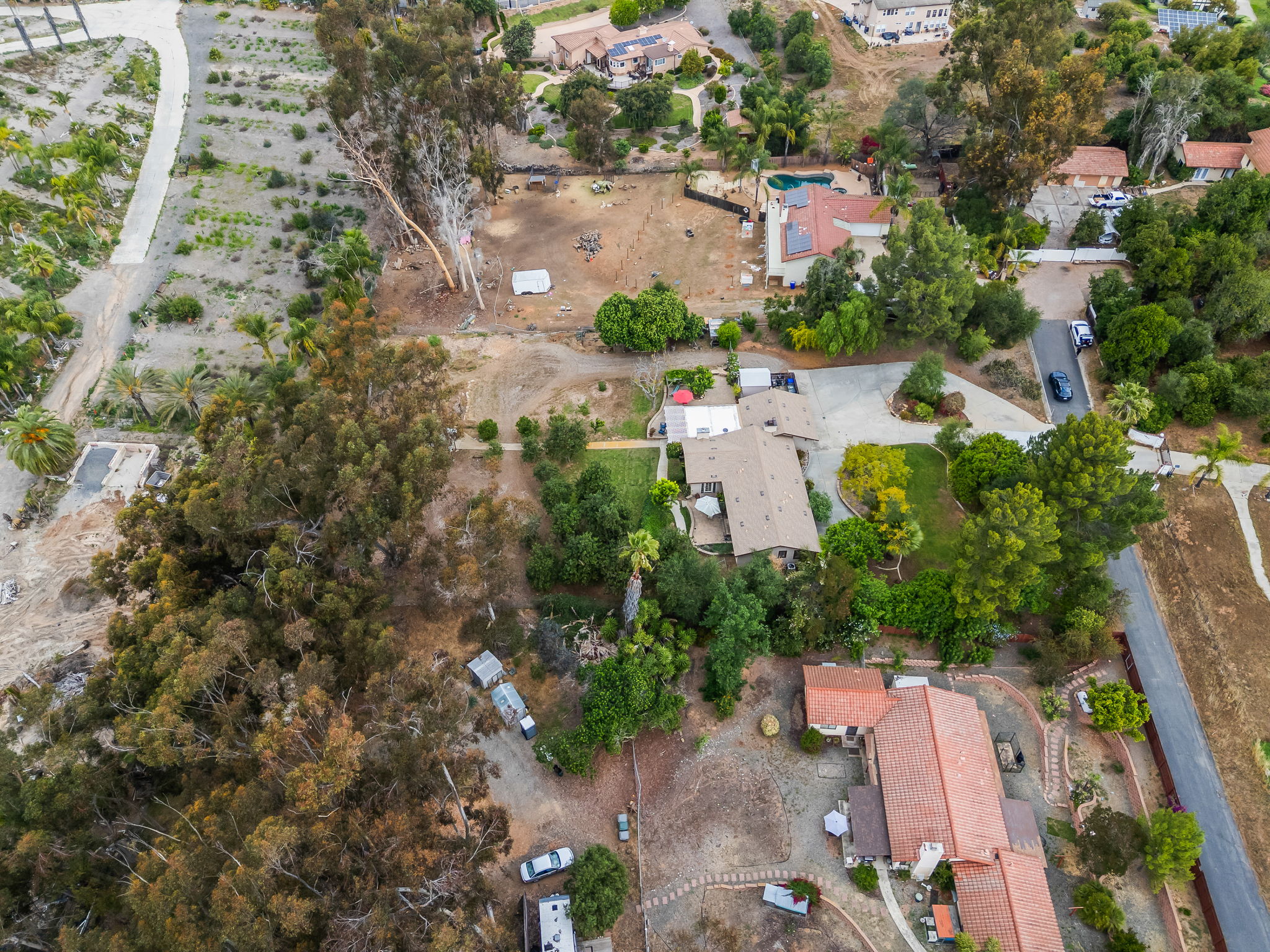 1646 E Tierra Libertia Rd-35