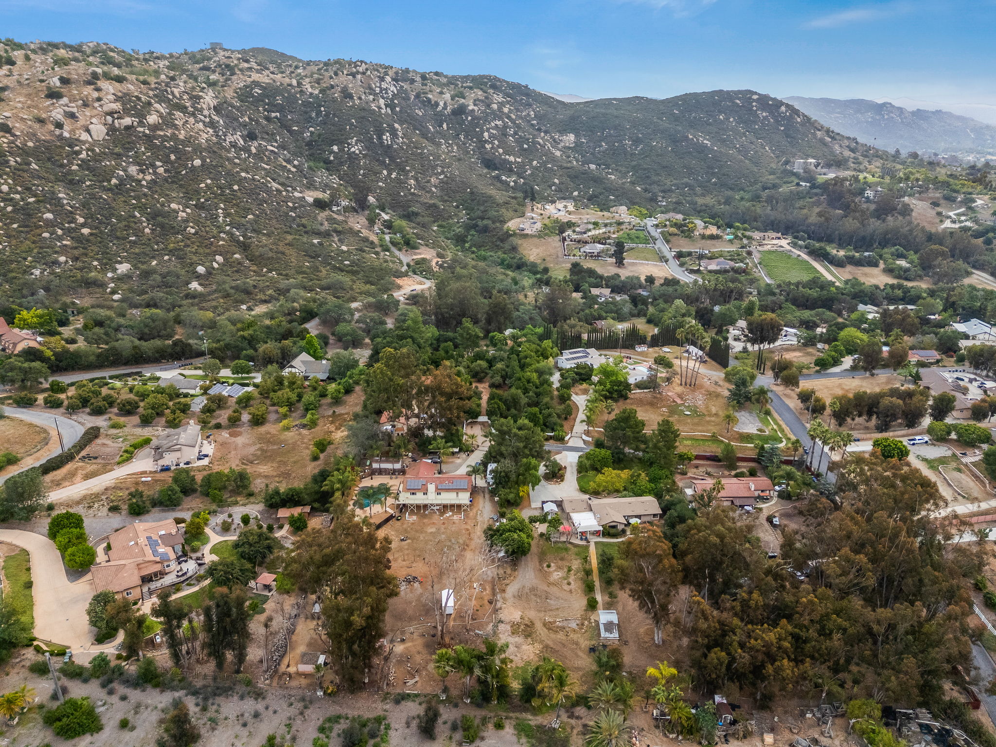 1646 E Tierra Libertia Rd-12