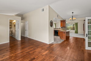 1646 E Tierra Libertia Rd-98