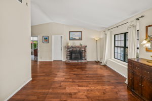 1646 E Tierra Libertia Rd-94