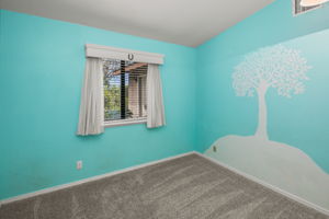1646 E Tierra Libertia Rd-90