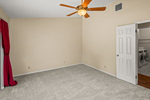 1646 E Tierra Libertia Rd-85
