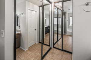 1646 E Tierra Libertia Rd-84