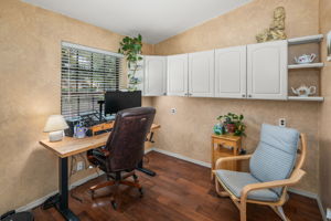 1646 E Tierra Libertia Rd-77