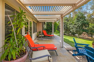 1646 E Tierra Libertia Rd-75