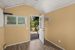 1646 E Tierra Libertia Rd-74