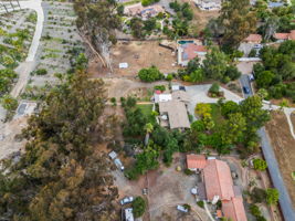 1646 E Tierra Libertia Rd-35