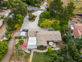 1646 E Tierra Libertia Rd-22